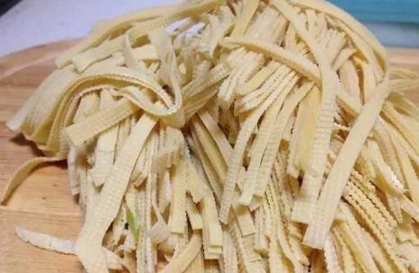 韭菜|冬瓜萝卜往边站,这才是“清肠菜”,隔天吃一盘,体重慢慢降下来