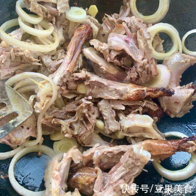 简单快手，下班回家也能做的椒盐鸭架—家庭版