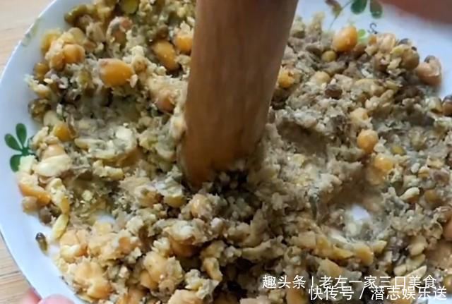 解馋|我家黄豆从不打豆浆,加1把绿豆,简单几步,上桌3斤不够吃,解馋
