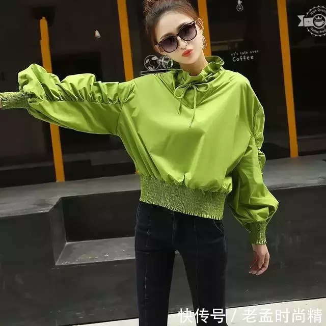 今年大热的春款上衣, 时髦又不失女人味