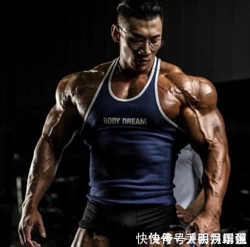 李阿诺|想要练大肱二头肌、练出麒麟臂不妨试试这个动作，孤立效果很好