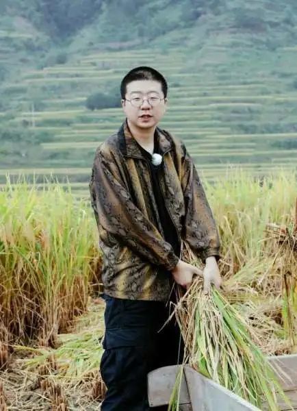 黄磊|《向往的生活5》最烦人嘉宾，何炅不留情面，黄磊难掩嫌弃，他是谁？