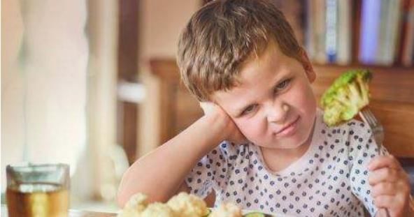 座椅|为什么孩子“坐不住”儿童餐椅,只有座椅选的对,才能告别追着喂