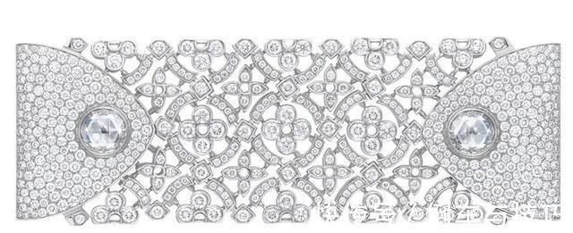 英女王 蕾丝只能做裙子珠宝亦可如蕾丝般精致浪漫!