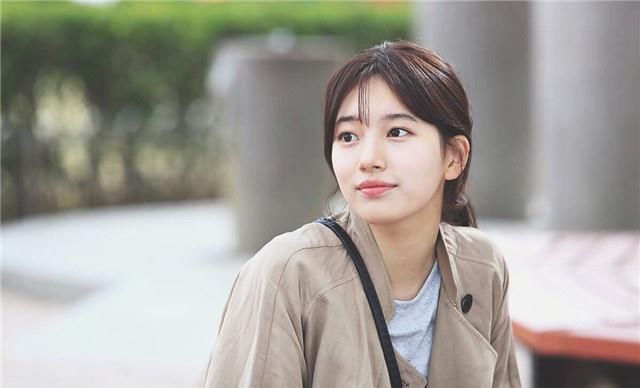 弯月眉|网红脸已经过时,2020年最火的是初恋脸,清纯高级又耐看