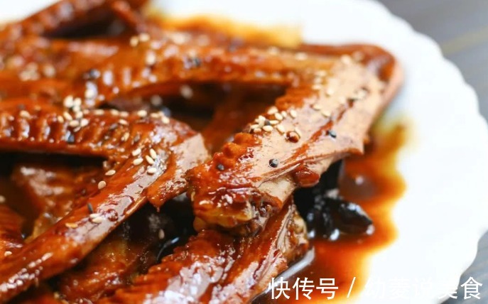 秋天记得吃鸭肉,比吃猪肉好,清热润燥,分享4种做法,快收下