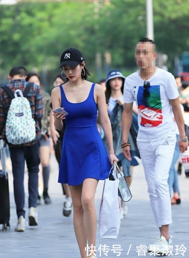 漂亮|漂亮的美女,蓝背心裙,魅力十足