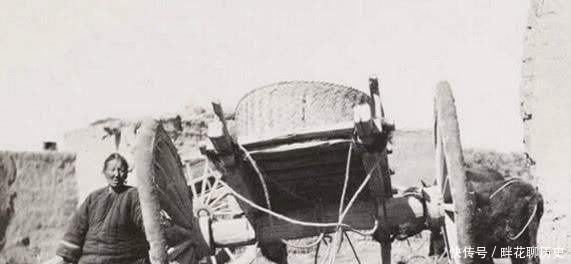 生活|五张清朝老照片带你见识清朝人的生活百态，图5的男子举重实在太像项羽了