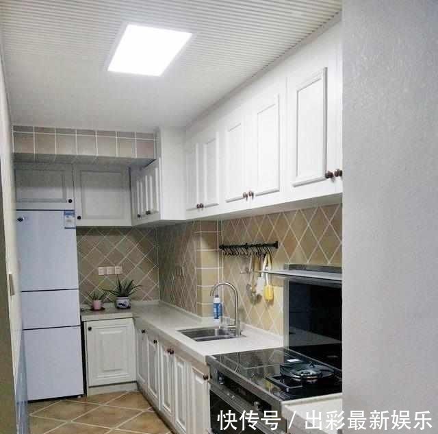 客厅|晒晒79平的新家,把客厅和阳台打通后,邻居都纷纷敲门来参观