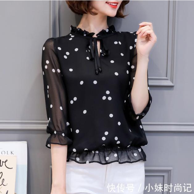 短袖 女人过了30岁,穿衣不要太随意,紧致版上衣让你更有女人味