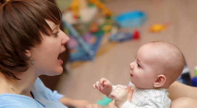 邻居|孩子说话晚是因为智商低?医生表示:更可能是因为这3点!