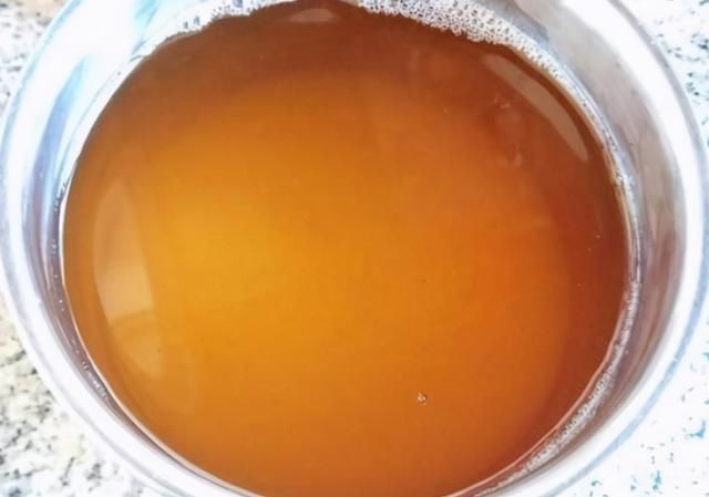 好吃|熬猪油时,多放“2个料”,猪油熬好又白又香,没腥味炒菜好吃