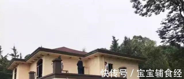 外栏杆|赚钱了,要回家盖一栋这样的别墅,带开放式车库,让邻里都来羡慕
