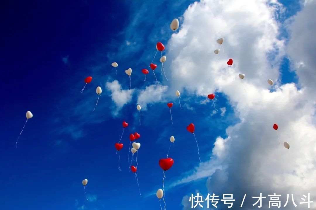 杜甫@诗词中的“浮云”:浮云一别后,流水十年间!