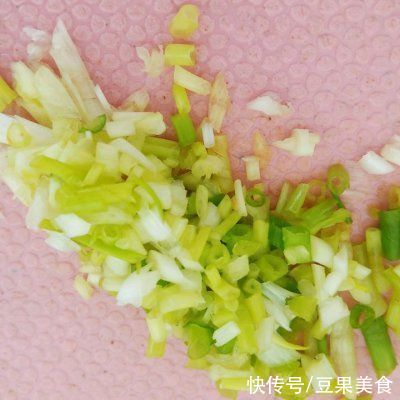 小青菜|#少盐饮食 轻松生活#菌菇虾滑汤