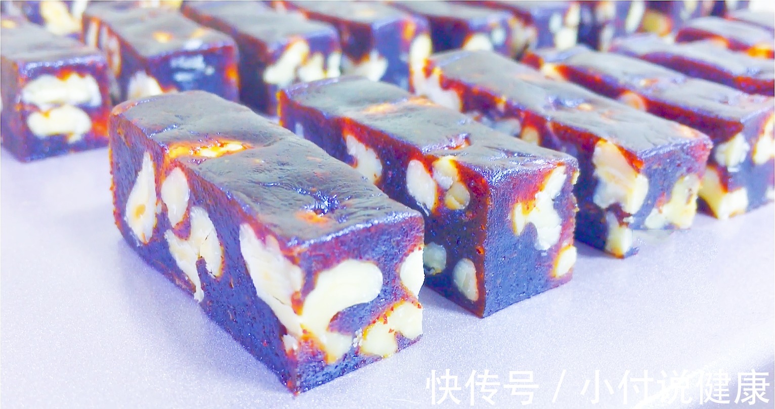 核桃|建议50岁女人:春天别太节俭,8零嘴该吃就得吃,千万别心疼钱了