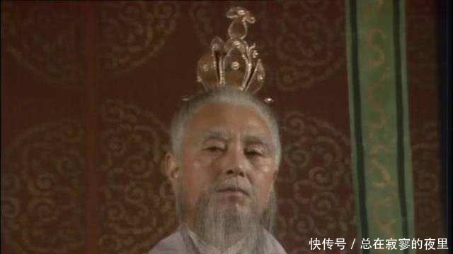 怪不得悟空被逐出师门后,菩提就消失不见了,洞府门口的对联给出了答案!