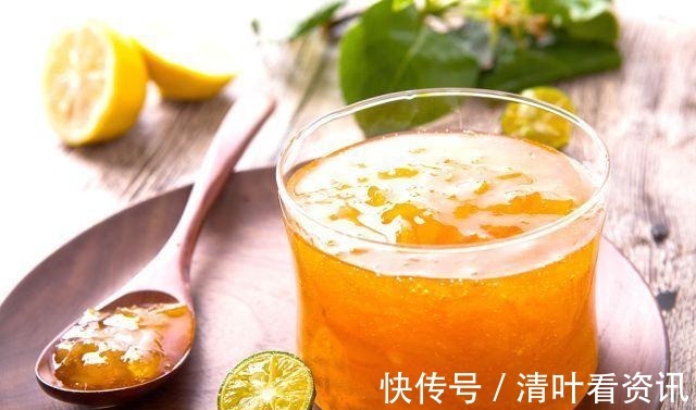 肌肤|蜂蜜和“它”天生一对,早晚喝点,美白淡斑,肌肤紧致,裸妆也美