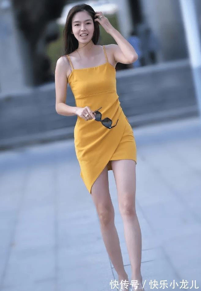 姑娘|漂亮的气质美女,不像是普通女性该有的样子,真想带她回老家长脸