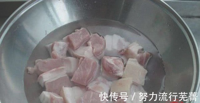 糖色|在家做卤肉，掌握3个窍门，卤肉色泽红亮软烂入味，不用出去买了！