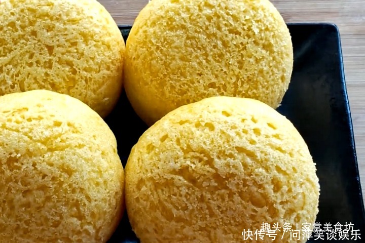 搅拌均匀|做玉米面蒸糕,用冷水还是热水和面很多人做错,难怪发硬不好吃