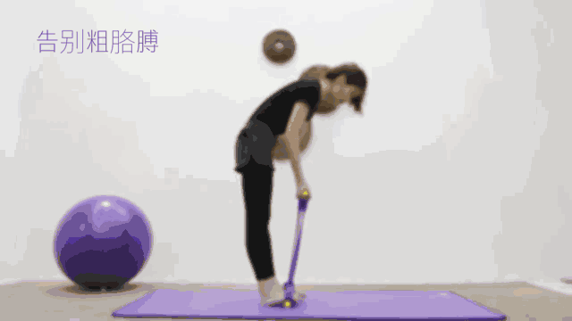 动作|韩国甜美普拉提女教练,身材凹凸有致,腰臀比令人羡慕