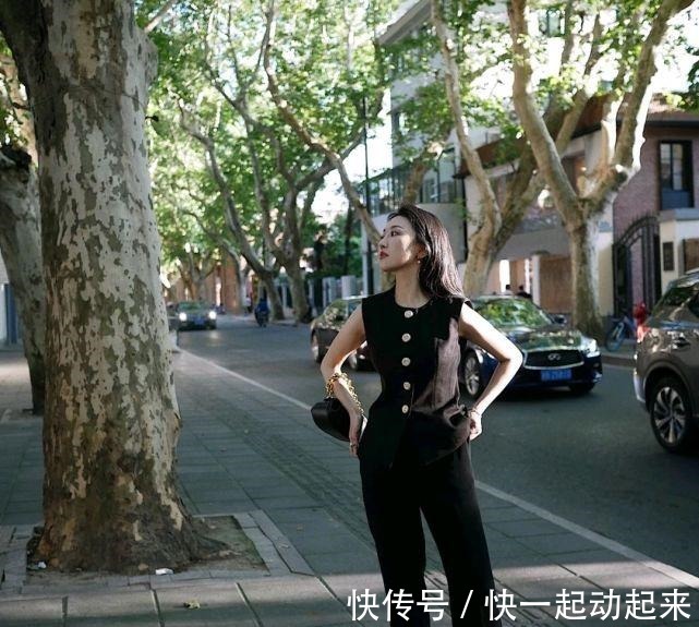 服装 越来越流行极简风穿搭,简简单单的穿搭风格,精致又高级