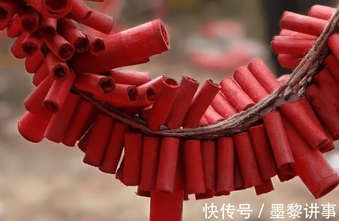 除夕之夜#最经典的10首新年诗篇排行榜,《次北固山下》仅第二,哪首第一?