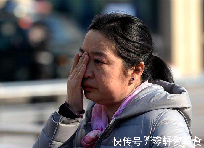 父母|生女儿的家庭不再“吃香”?将来会面临4个难题,父母要早做打算