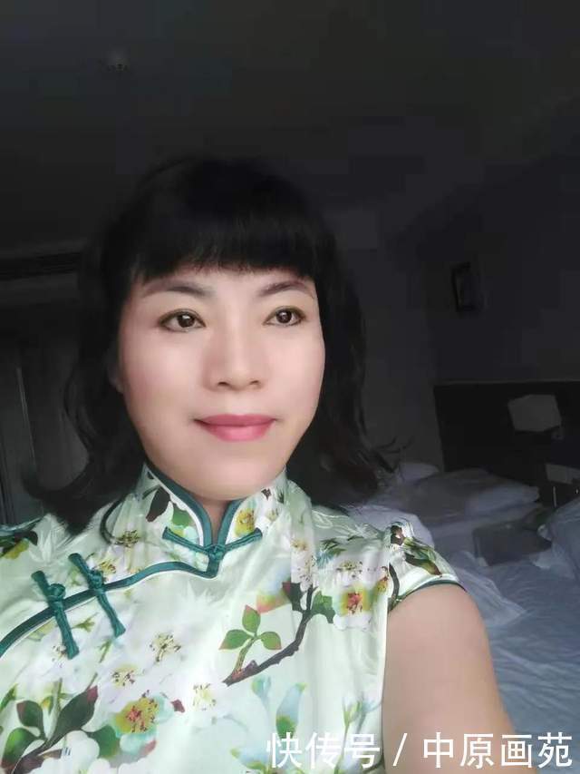  莲鞘|毛毛祥光见拂晓胜芳洁雅出莲鞘