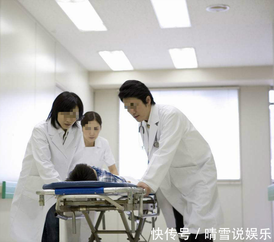 于小丽|女子难产,丈夫选择保大人,婆婆非要保孩子,医生出来后全家傻住