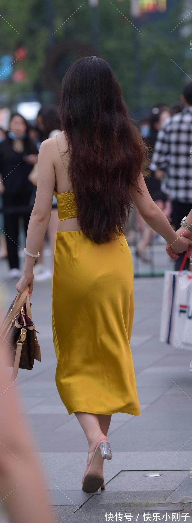 蕾丝 瑜伽裤是懒人出门快速穿搭服饰,轻松演绎各种风格,简约靓丽