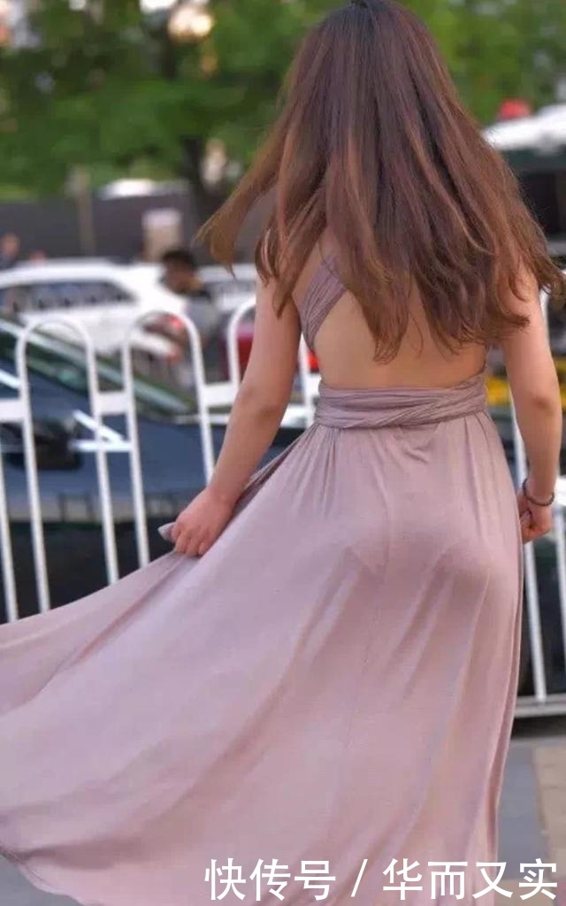 时尚街拍:衣服只用适合才最美,没有料都不敢穿的裙子