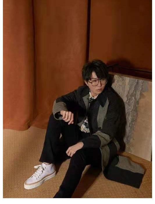 2017年一个二十多岁刚刚作为男护士考学实习结束后的平凡小男孩努力的追逐自己的梦想