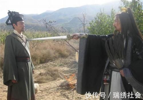 智取生辰纲@水浒最“心机”三人组:反对招安,处处和宋江作对,结果得了善终!