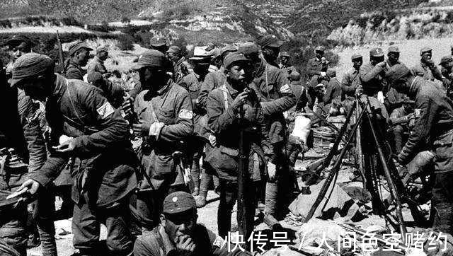 新兵!新兵入伍磨刺刀,老兵:不要磨得太锋利,越锋利,你就死得越快