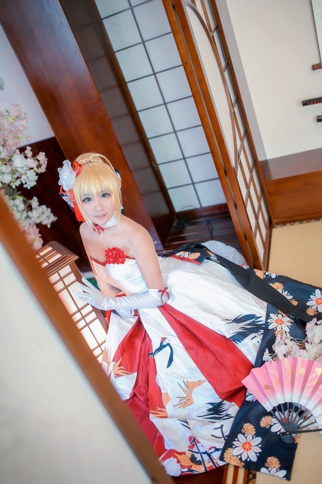 利亚|cos：SABER 阿尔托利亚·潘德拉贡，长剑无敌