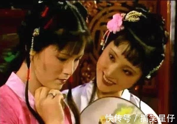 王夫人|薛宝钗为何不容花袭人？关键在于她们的第一次交流！