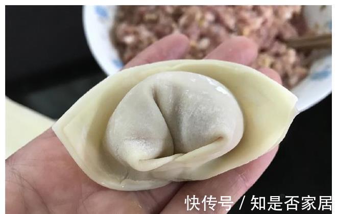 生煎包|馄饨不煮不蒸,这种做法最馋人,香脆鲜美,出锅家人抢着吃