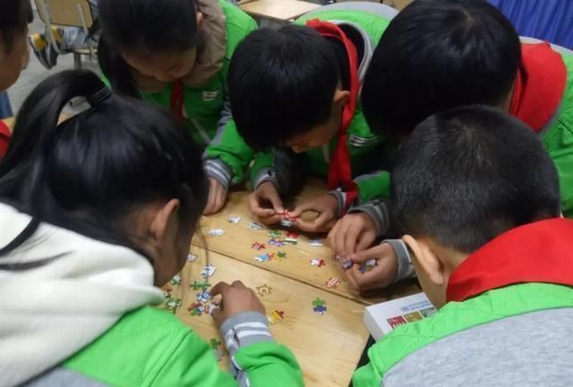 发育|孩子从小玩这3种玩具,智力发育快人一步,家长不要心疼钱