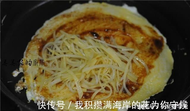 早餐|一个鸡蛋一勺粉，营养早餐并不难，金黄焦嫩，从此不吃早餐摊！