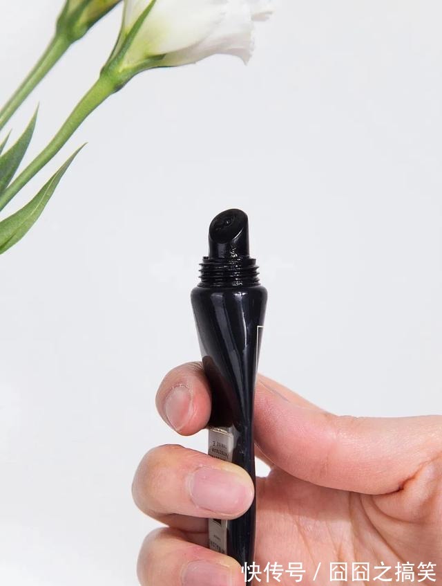 脸蛋子 砸了好几万上脸!告诉你贵妇护肤品到底是不是噱头!