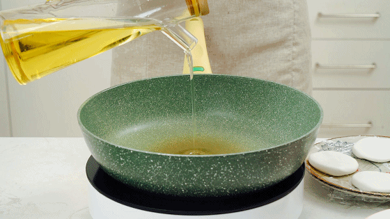 过年都要抢着吃的红糖糍粑！软糯香甜，寓意团团圆圆，全家人都爱