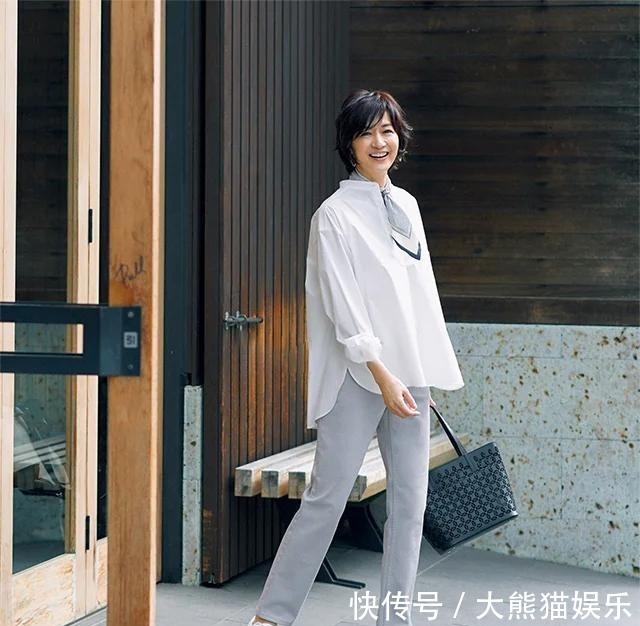 裤装 四五十岁的女人，别只会穿黑裤子！学日本主妇这样，优雅又洋气！