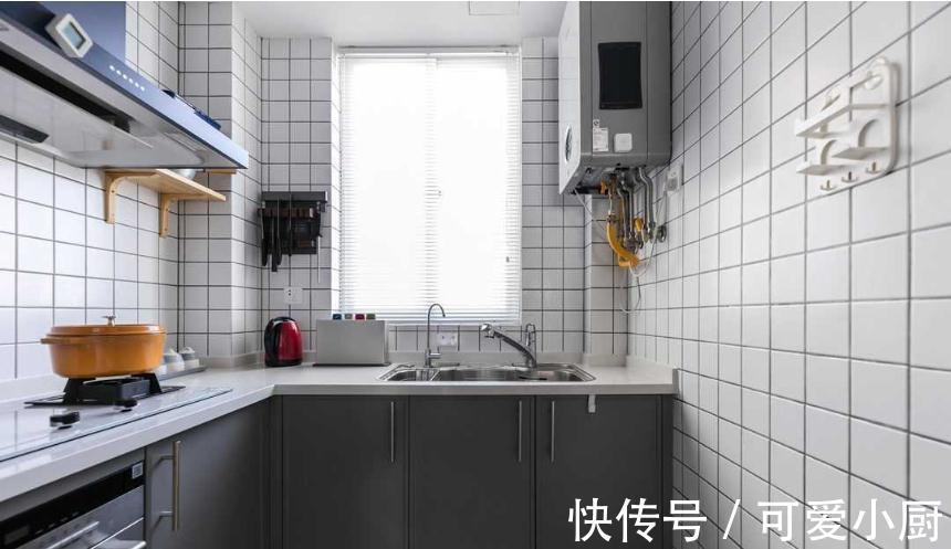 阳台|一家三口住,客厅不放沙发茶几,把阳台抬高,93㎡的家简约漂亮!