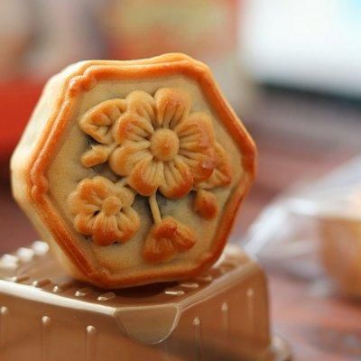 低筋面粉|#“佳”节好滋味# 中秋必备の广式五仁月饼，DIY的更好吃哟