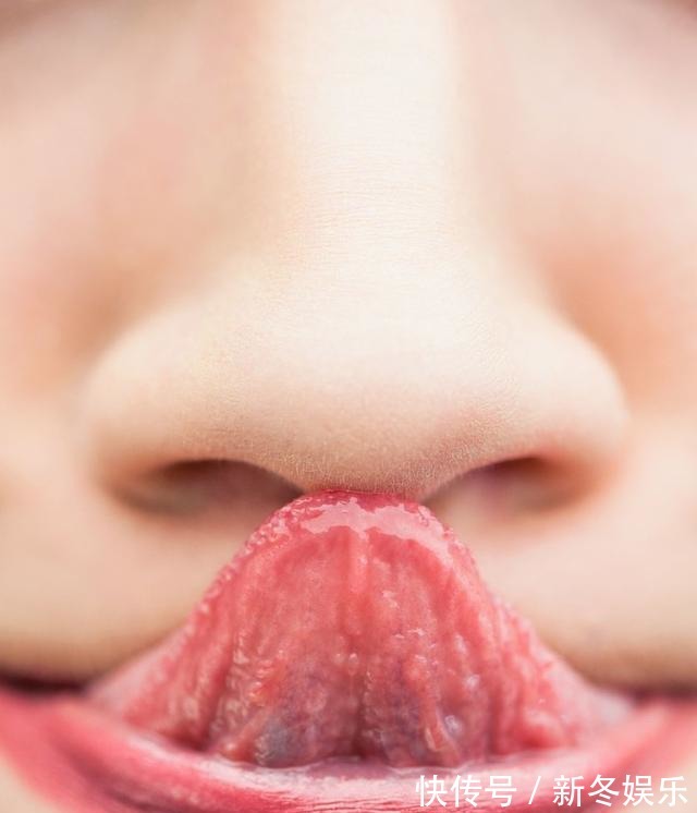 病人|如何检查自己是否有癌症前兆医生看舌头!这4种舌象要注意