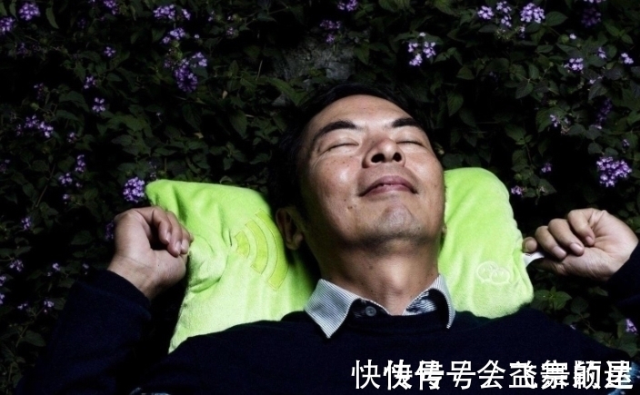 微信|腾讯“最嚣张”员工，马化腾为方便他懒睡觉，在他家旁修了个总部