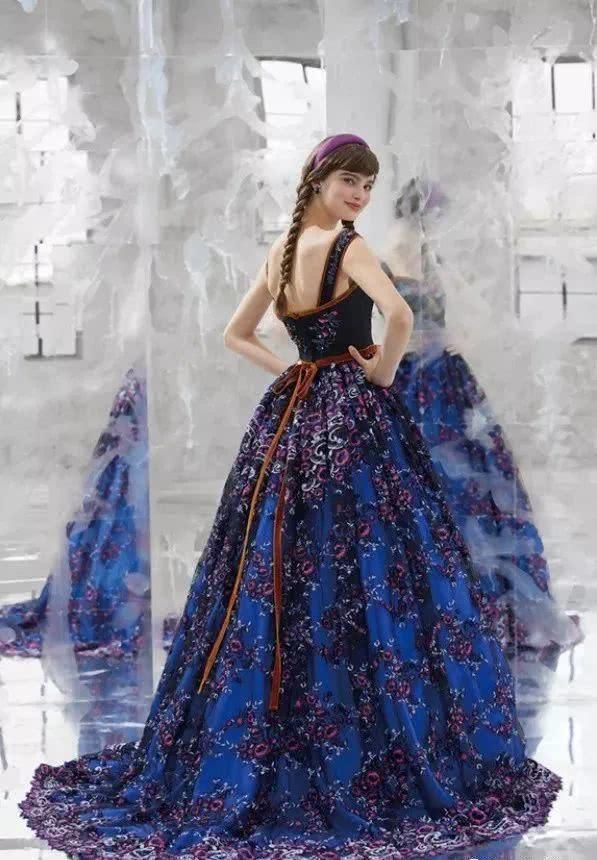 把冰雪奇缘做成婚纱这些迪士尼公主穿的婚纱裙也太好看了