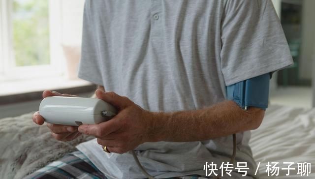 戒酒|高血压除了少吃盐,也要注意1种水果,吃错了或许同样升血压